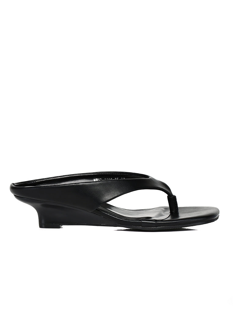 Parker Thong Wedges (Black)