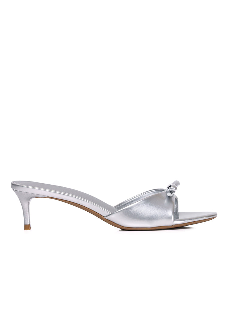 Anika Slip On Kitten Heels (Silver)
