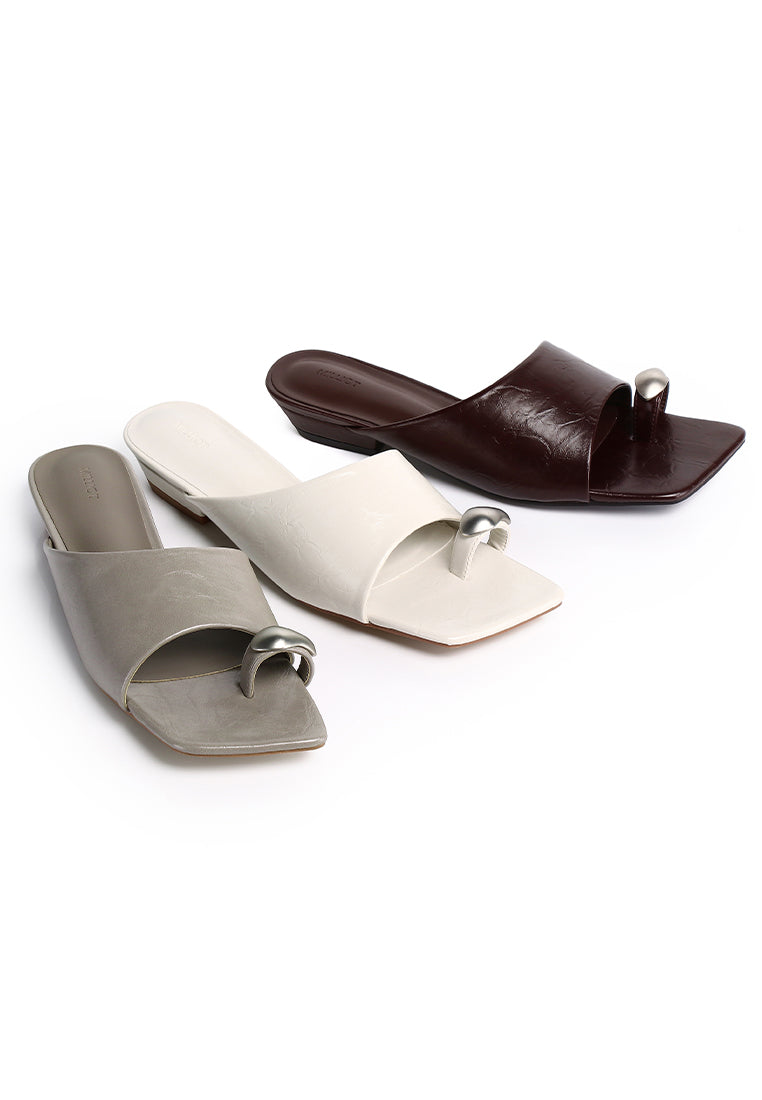 Daniela Toe Ring Heeled Sandals (Espresso)