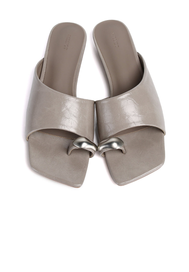 Daniela Toe Ring Heeled Sandals (Grey)