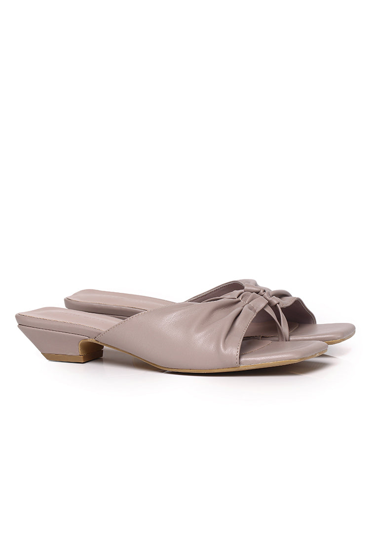 Hilya Pleated Square Toe Heels (Nude)
