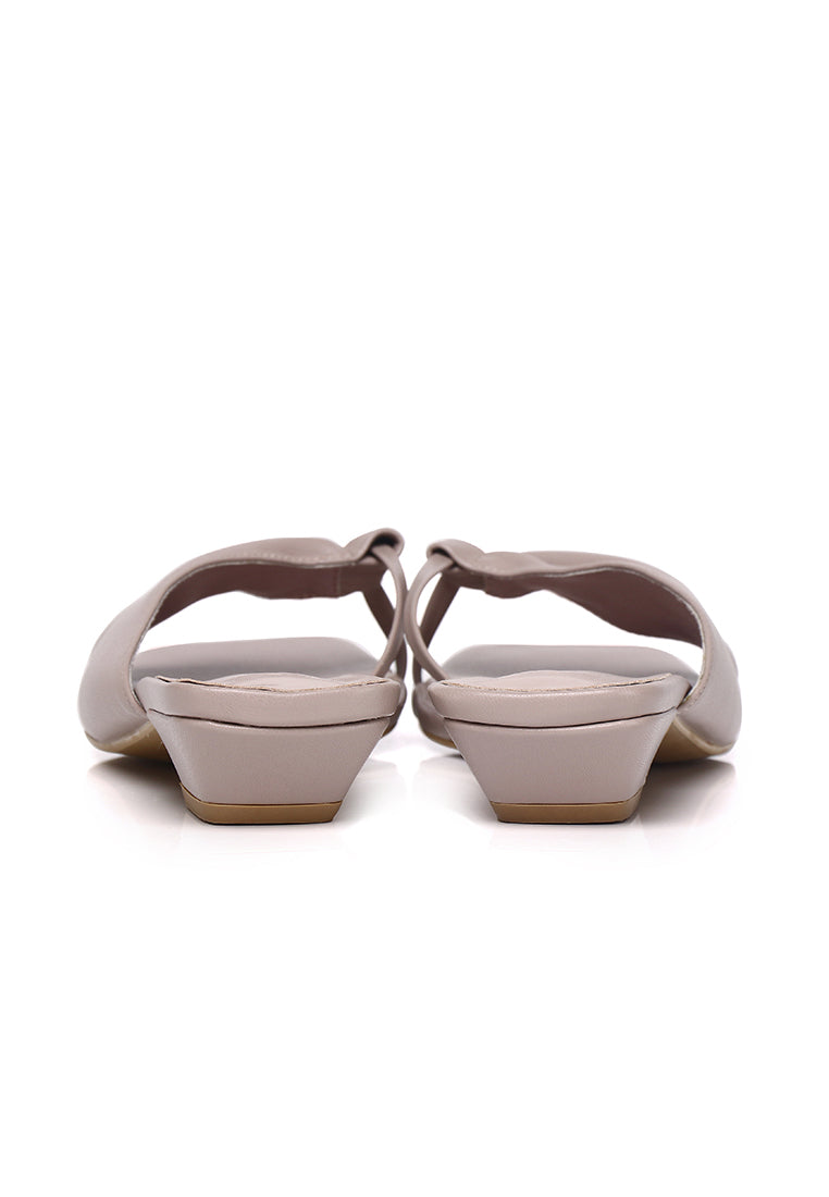 Hilya Pleated Square Toe Heels (Nude)