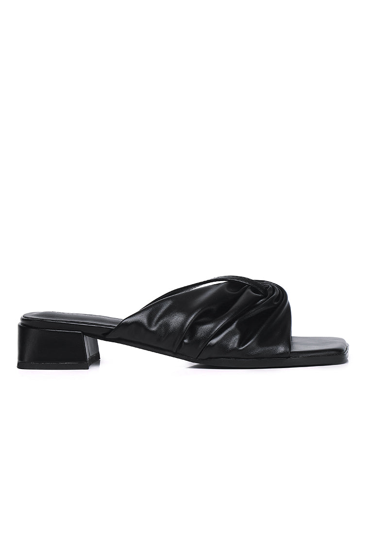 Hunera Asymmetric Pleated Low Heels Sandals (Black)