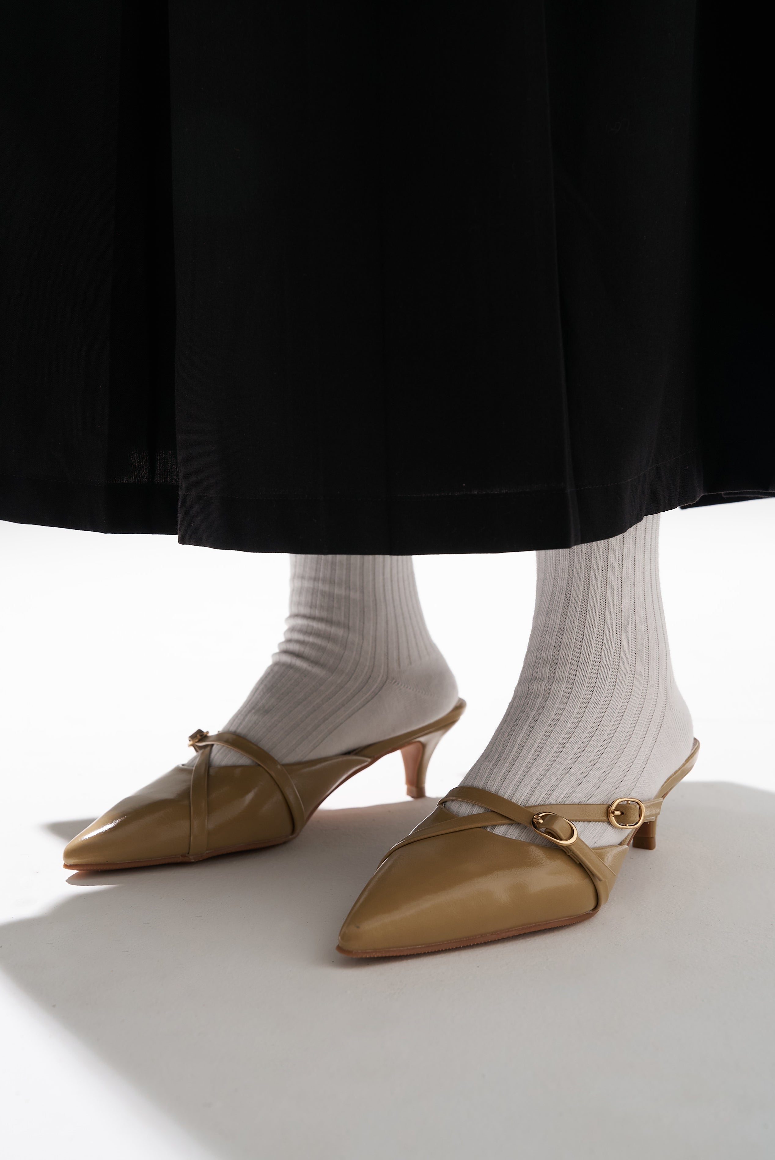 Asly Slip On Pumps Heels (Khaki)